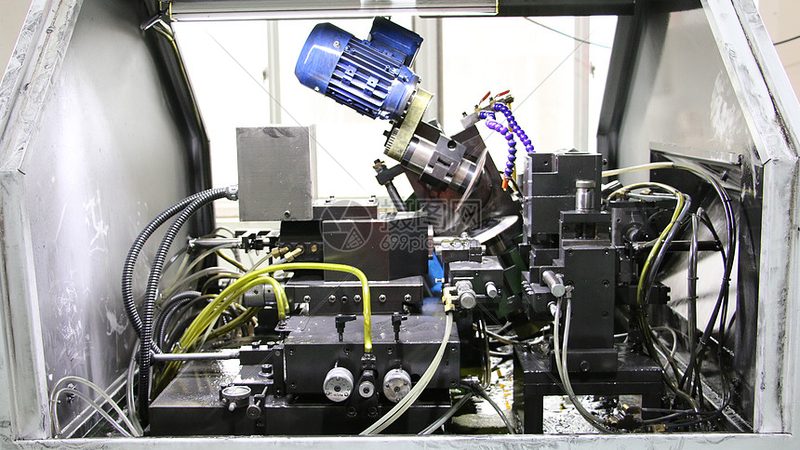 CNC加工中心数控系统安装：关键步骤与注意事项